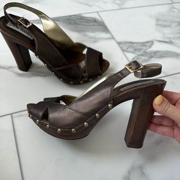 Shoes - Steve Madden size 8 heels